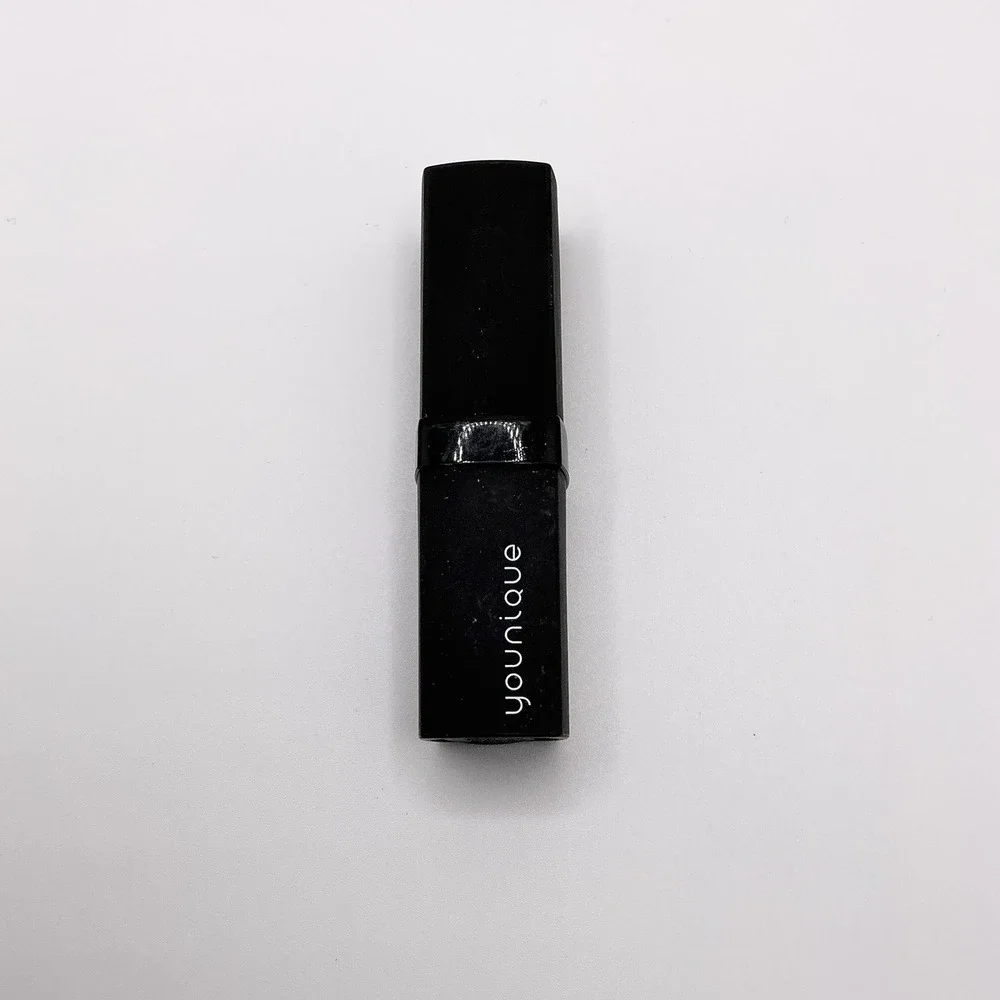 Younique Moodstruck Opulence Lipstick‎ Conceited 0.12oz NIB